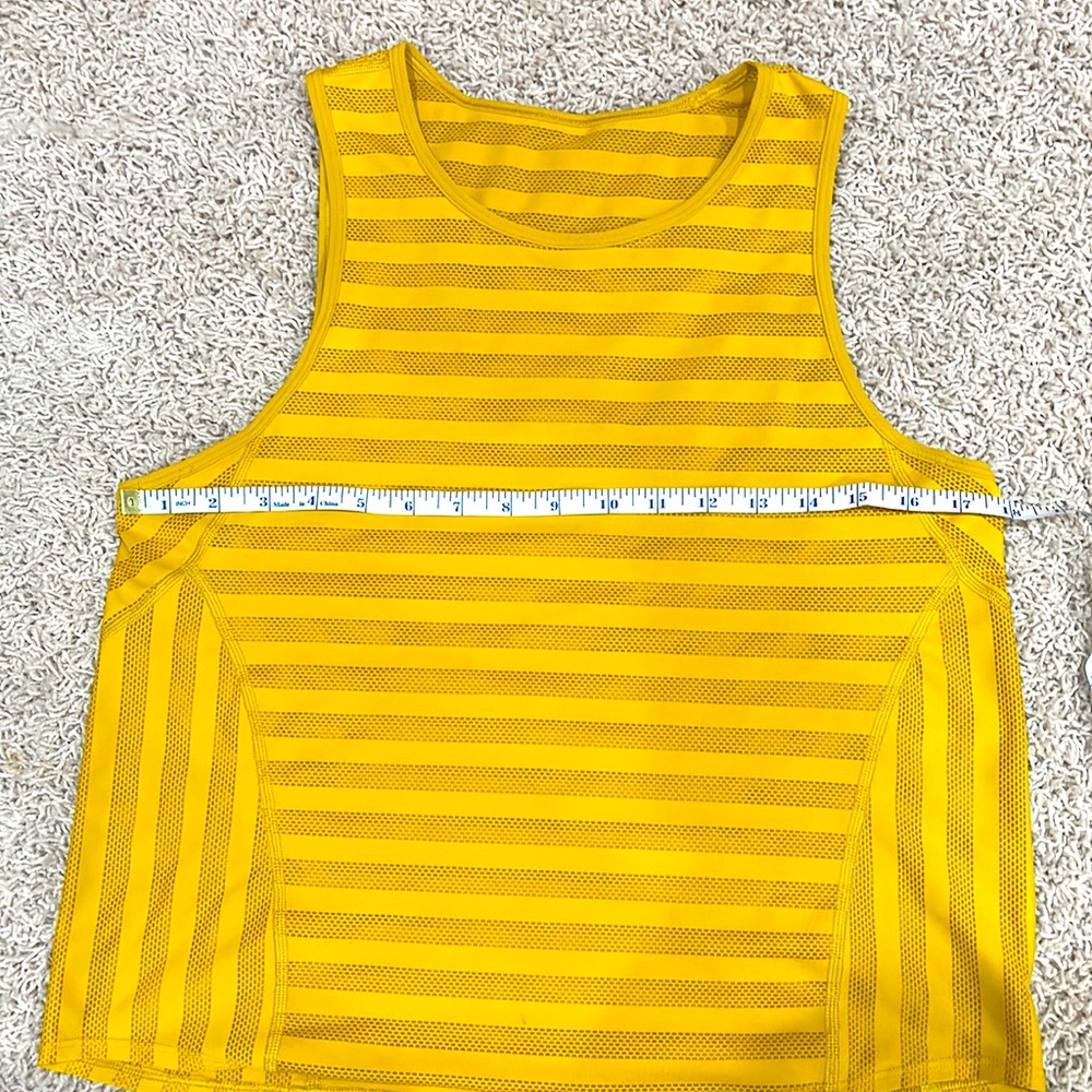 Lululemon tank